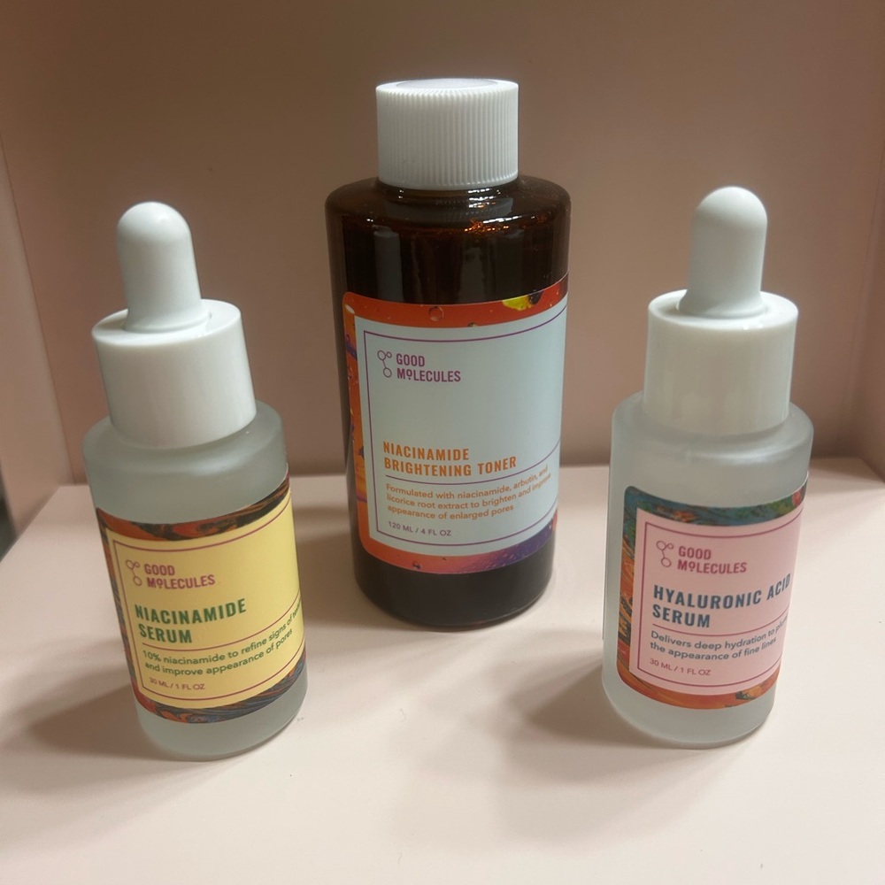 Good Molecules Bundle